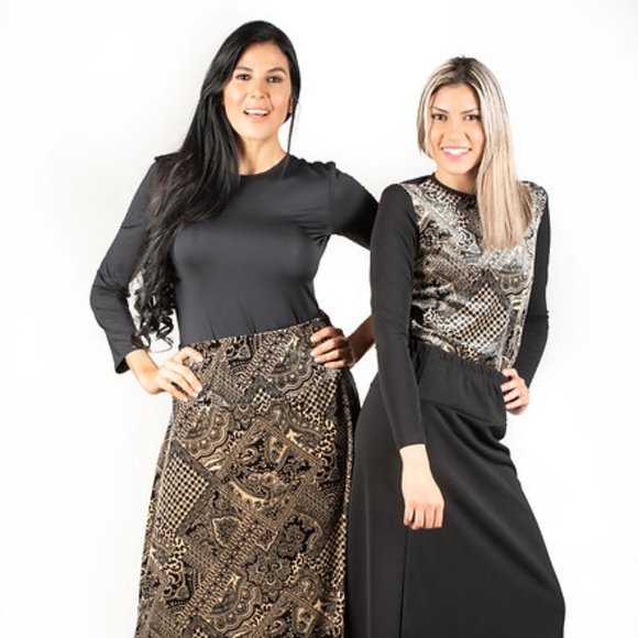 DEVORAH'S SECRET Modest Top Velvet Mixed Print - Picture 4 of 4